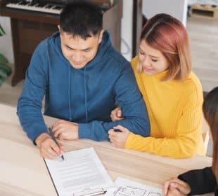 Les étapes clés pour réussir l'achat de votre première maison