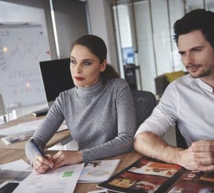 Alternance ou stage : quelle est la meilleure option pour votre carrière ?